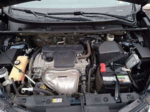 Used 2018 Toyota RAV4 XLE w/ Plus Extra Value Package image 28