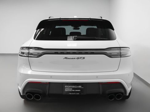 Certified 2025 Porsche Macan GTS image 11