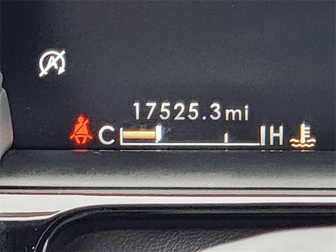 Certified 2023 Lincoln Nautilus Reserve image 36