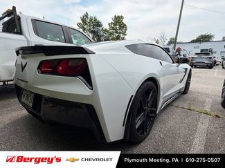 Used 2018 Chevrolet Corvette Stingray Coupe w/ Carbon Flash Badge Package RWD video 2