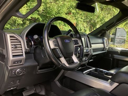 Used 2021 Ford F350 Platinum image 12