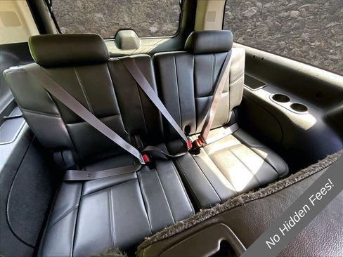 Used 2014 GMC Yukon XL SLT AWD/4WD image 20