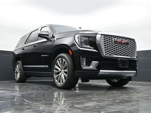 Used 2021 GMC Yukon Denali w/ Denali Premium Package AWD/4WD image 37