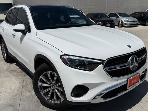 Used 2026 Mercedes-Benz GLC 300 4MATIC image 1