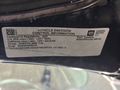 Used 2025 Chevrolet Equinox LT w/ Convenience Package II image 33