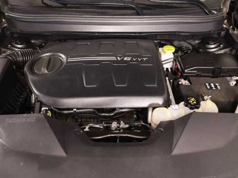 Used 2021 Jeep Cherokee Limited AWD/4WD image 20