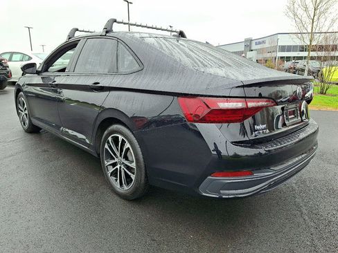 Used 2024 Volkswagen Jetta Sport image 5