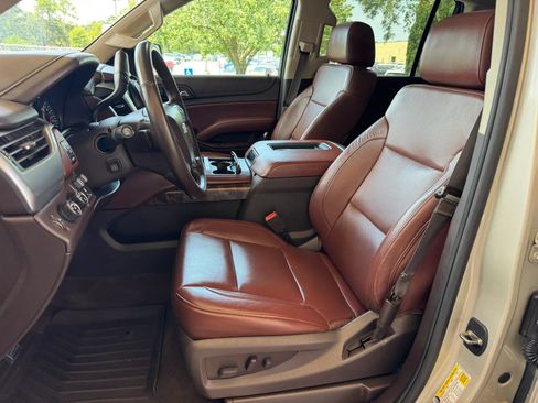 Used 2015 Chevrolet Suburban LTZ AWD/4WD image 11