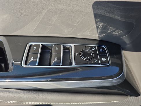Certified 2026 Cadillac Escalade V AWD/4WD image 29