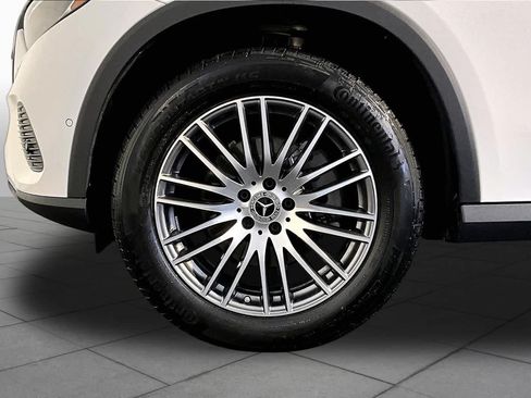 Certified 2026 Mercedes-Benz GLC 300 4MATIC image 11