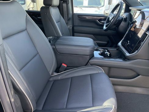 New 2026 GMC Yukon XL Elevation image 27