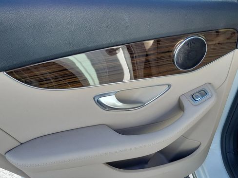 Certified 2019 Mercedes-Benz C 300 Sedan image 11