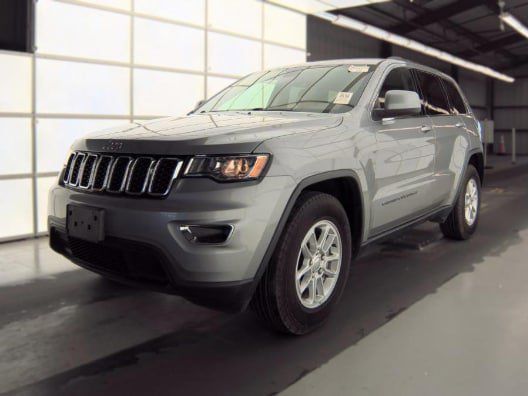 Used 2019 Jeep Grand Cherokee Laredo RWD image 1