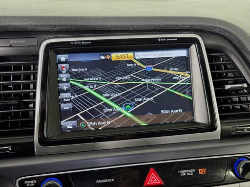 Used 2018 Hyundai Sonata Limited image 17