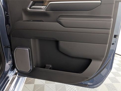 Certified 2024 Chevrolet Silverado 2500 High Country w/ Technology Package image 32