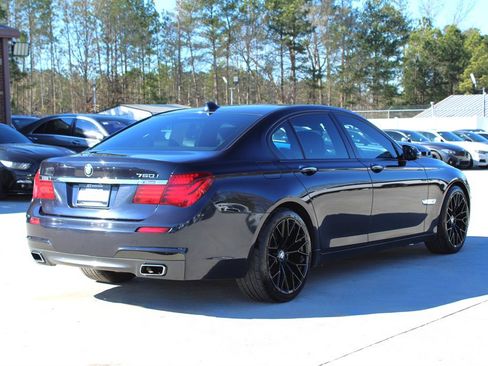 Used 2015 BMW 750i image 7