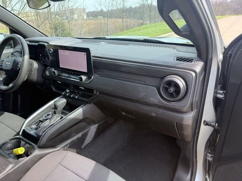 Used 2024 Chevrolet Colorado W/T w/ WT Convenience Package image 21