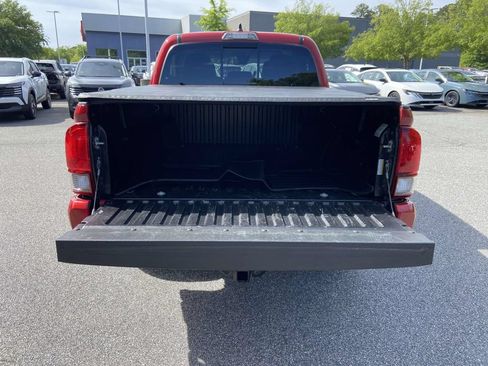 Used 2023 Toyota Tacoma SR5 w/ Technology Package AWD/4WD image 8