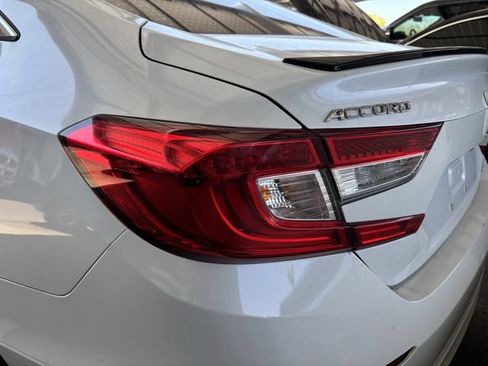 Used 2022 Honda Accord Sport image 10