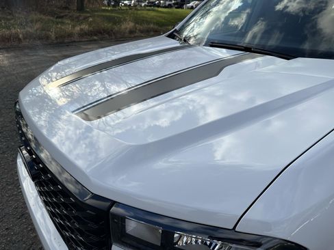 New 2025 Ford Maverick XLT w/ Black Appearance Package image 10