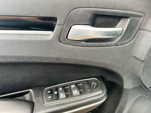 Used 2023 Chrysler 300 S image 13