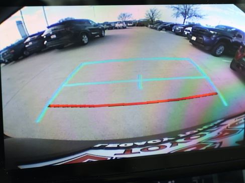 Used 2024 Toyota Sienna XLE image 21