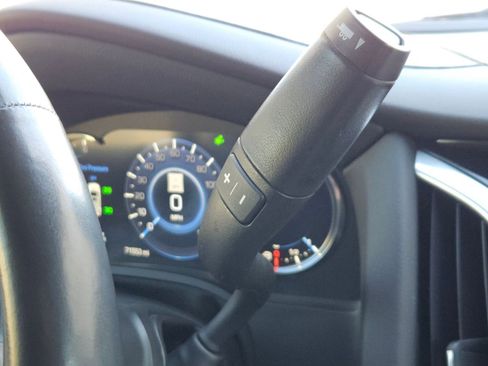 Used 2020 Cadillac Escalade Premium Luxury image 16