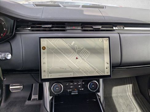 Used 2023 Land Rover Range Rover SE image 12