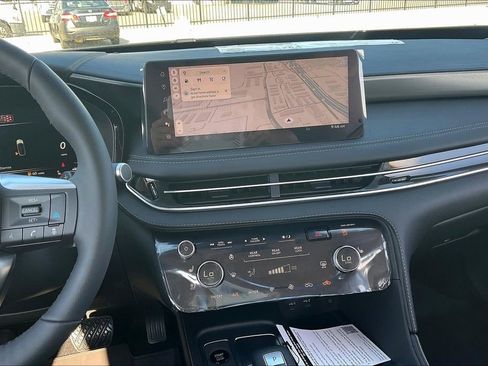 New 2026 INFINITI QX60 Luxe w/ Cargo Package image 8