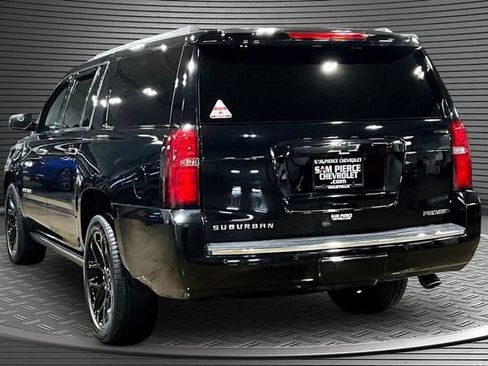 Used 2020 Chevrolet Suburban Premier AWD/4WD image 4