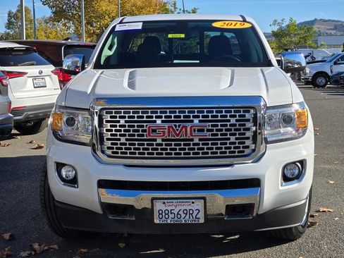 Used 2019 GMC Canyon Denali image 4