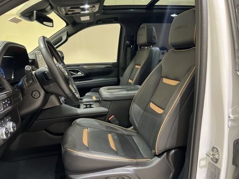 Used 2023 GMC Yukon XL AT4 AWD/4WD image 19