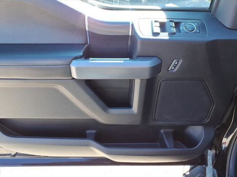 Used 2018 Ford F150 XLT w/ Equipment Group 302A Luxury image 15