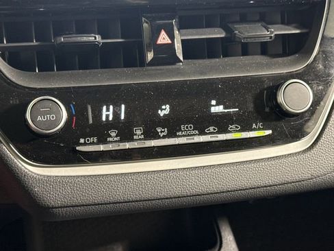 Certified 2023 Toyota Corolla LE image 36