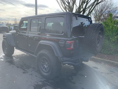 Used 2022 Jeep Wrangler Unlimited Rubicon image 2