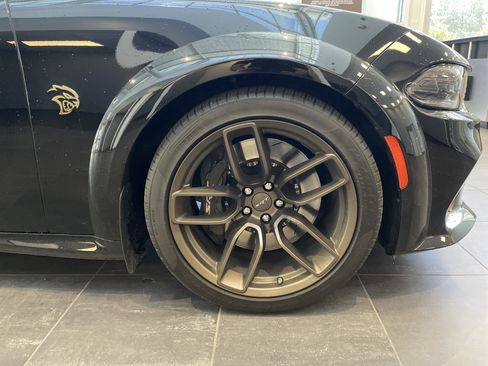 Used 2021 Dodge Charger SRT Hellcat RWD image 14