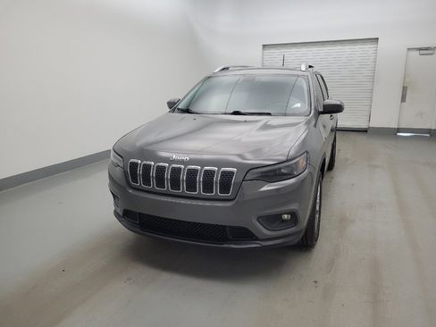 Used 2020 Jeep Cherokee Latitude Plus FWD image 15