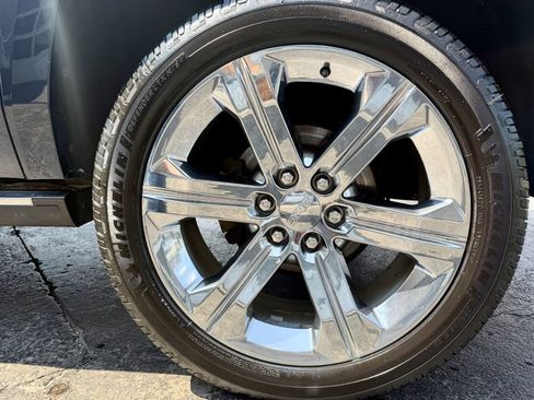 Used 2019 GMC Yukon XL Denali w/ Denali Ultimate Package AWD/4WD image 39