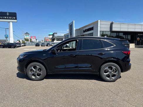 Used 2024 Ford Escape ST-Line Select w/ Tech Pack #1 AWD/4WD image 2