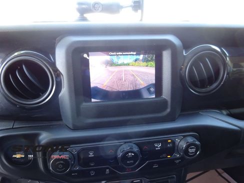 Used 2022 Jeep Gladiator Sport AWD/4WD image 59