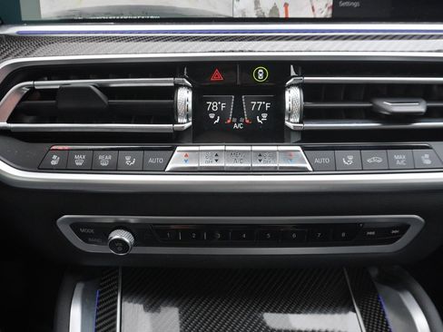 Used 2022 BMW X6 M50i w/ Executive Package image 69