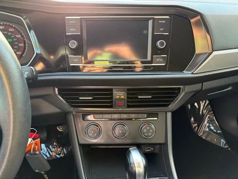 Used 2019 Volkswagen Jetta S w/ Driver Assistance Package FWD image 21