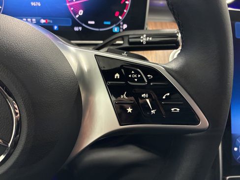 Used 2025 Mercedes-Benz C 300 4MATIC Sedan image 12