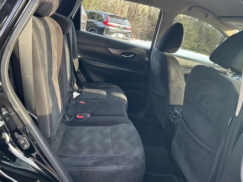 Used 2015 Nissan Rogue S image 13