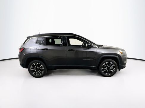 Used 2023 Jeep Compass Limited AWD/4WD image 4