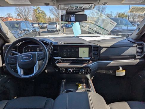 New 2026 GMC Sierra 2500 SLT w/ SLT Premium Package image 7