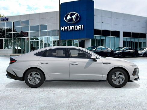 New 2026 Hyundai Sonata SE FWD image 7
