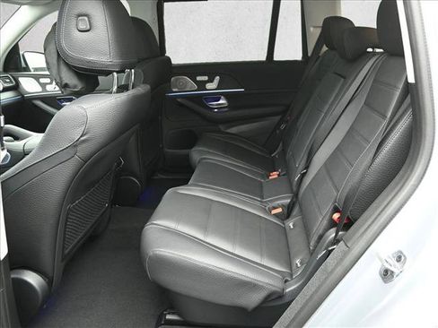 New 2026 Mercedes-Benz GLS 450 4MATIC image 21