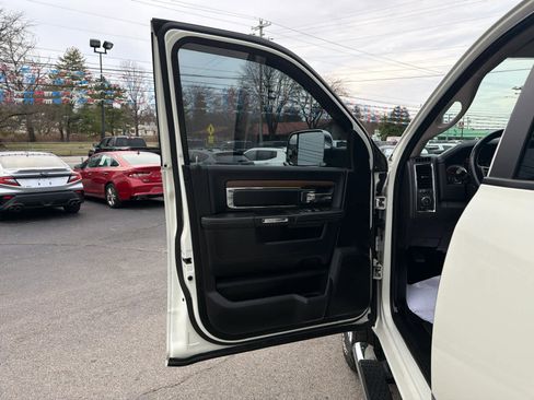 Used 2017 RAM 2500 Laramie w/ Snow Chief Group image 17