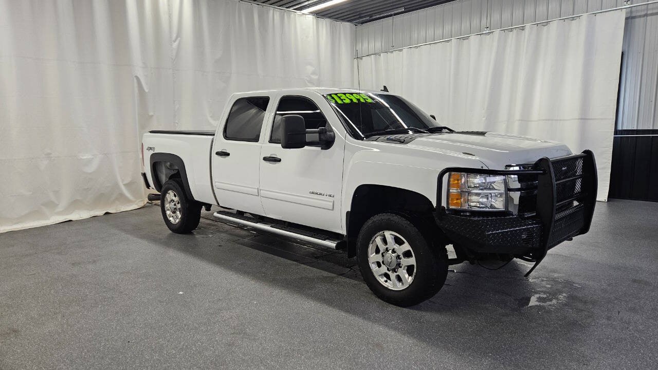 Used 2012 Chevrolet Silverado 3500 LT w/ Interior Plus Package AWD/4WD image 3